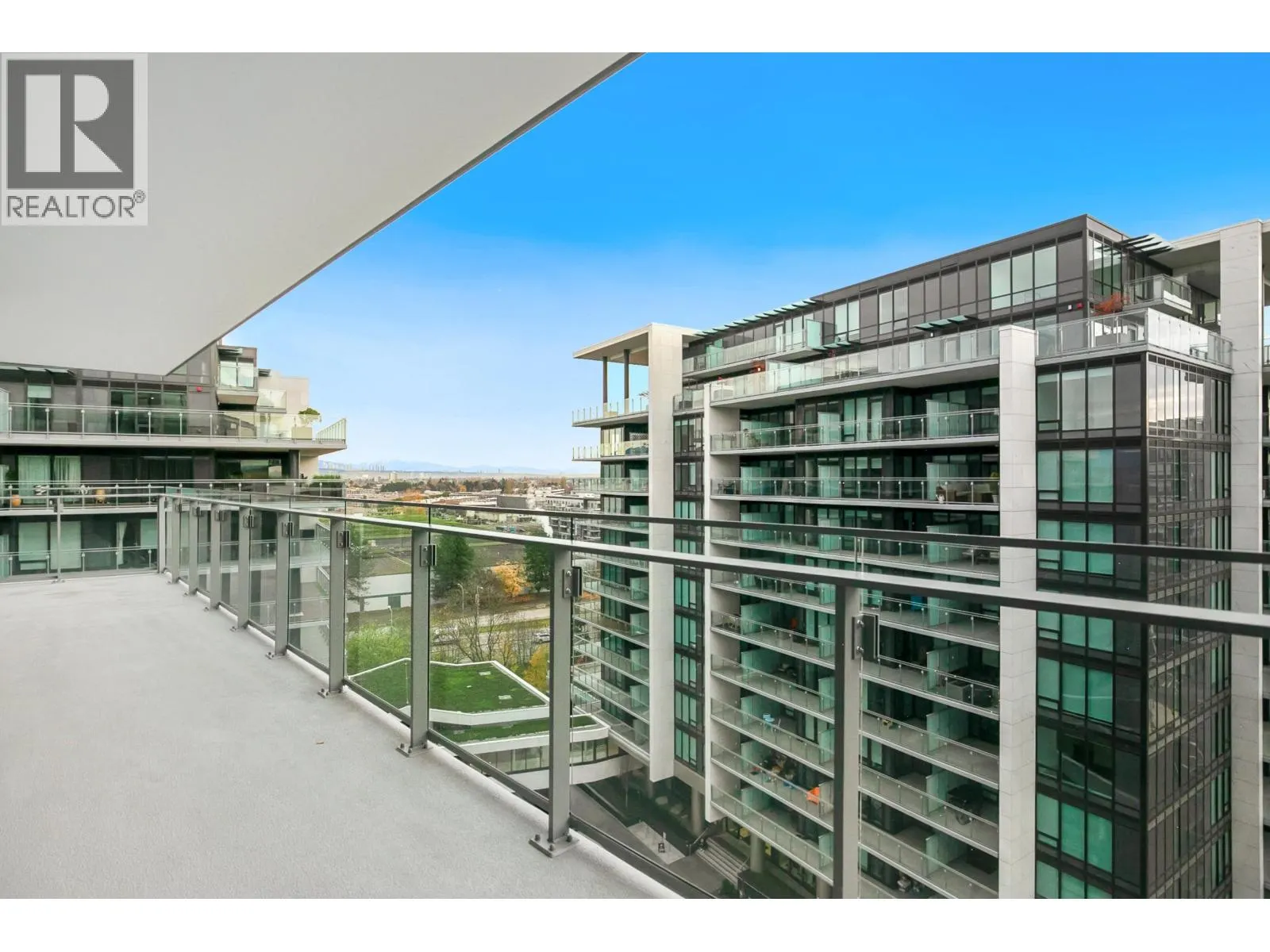 10xx 6811 PEARSON WAY