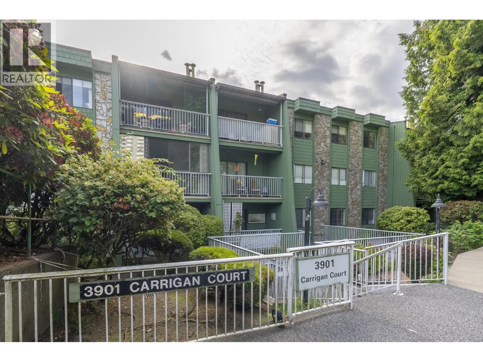 3901 CARRIGAN COURT
