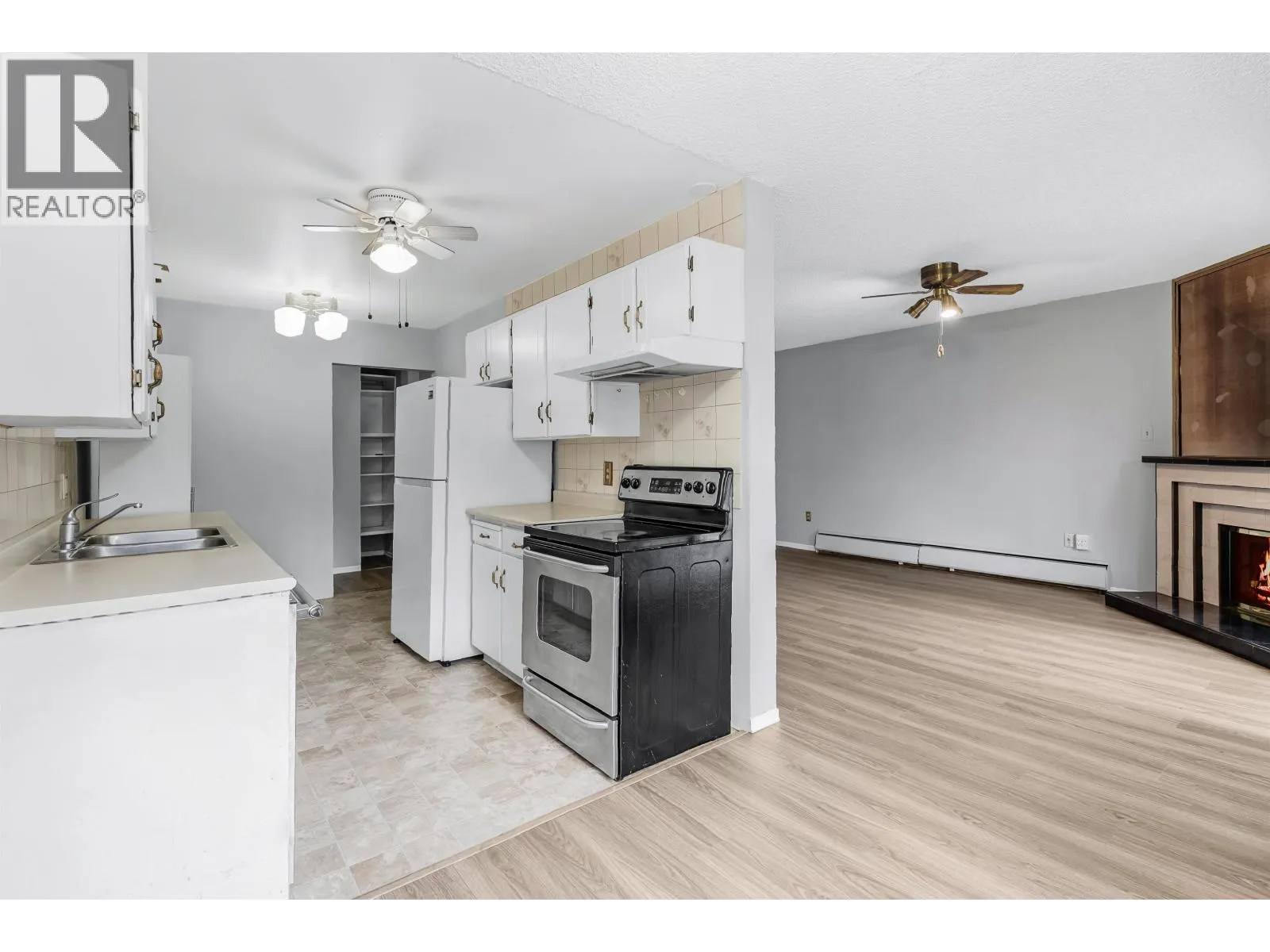 3901 CARRIGAN COURT