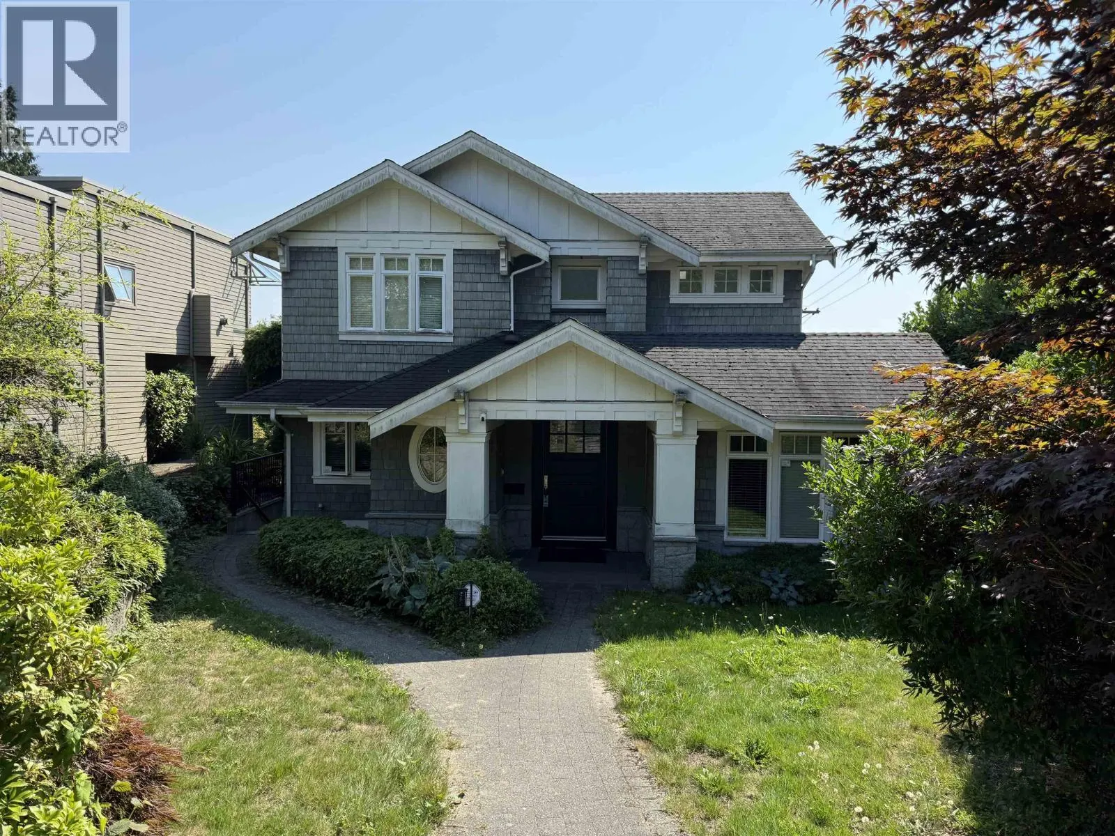 Basement Suite 1498 PALMERSTON AVENUE
