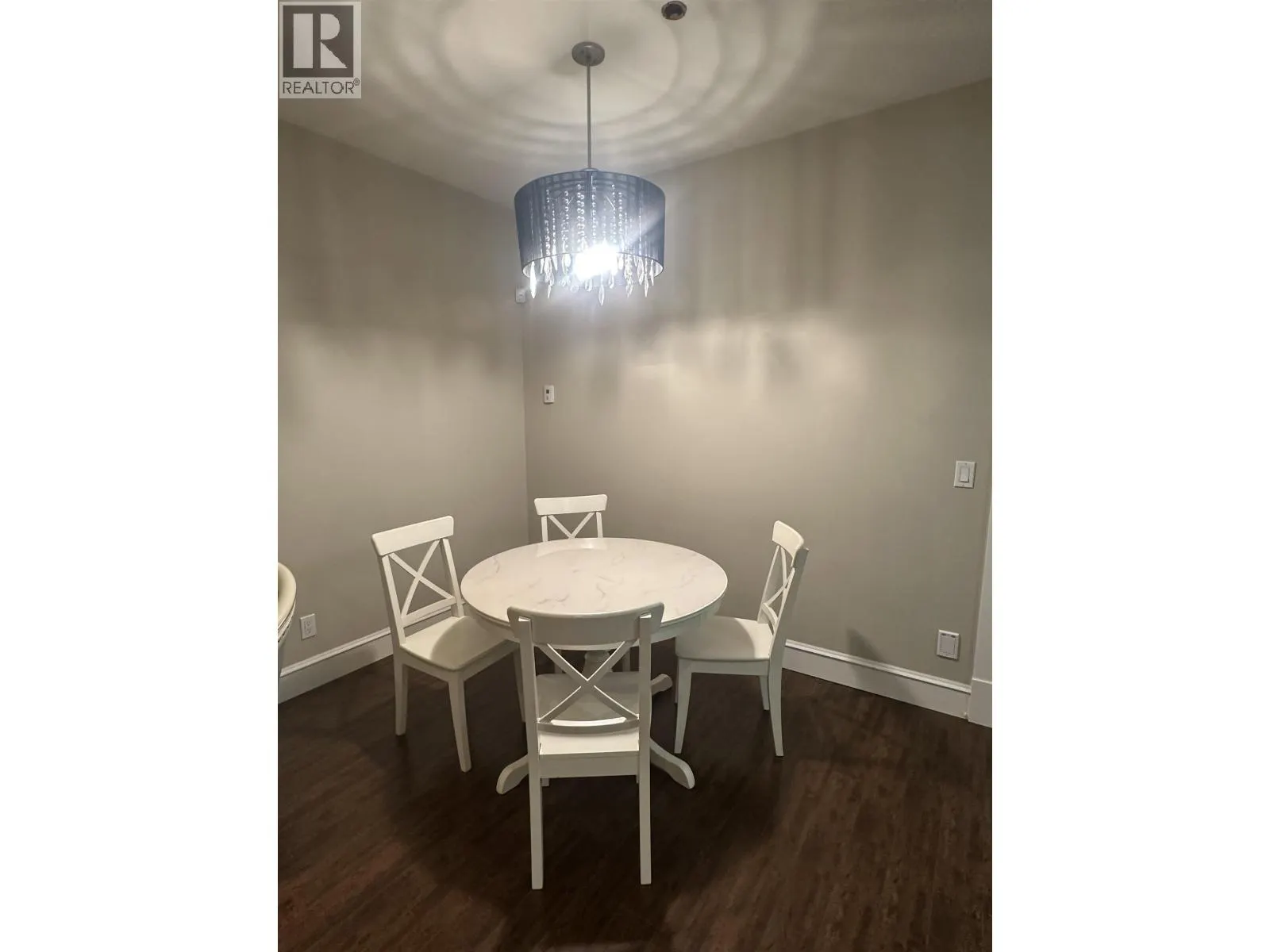 Basement Suite 1498 PALMERSTON AVENUE