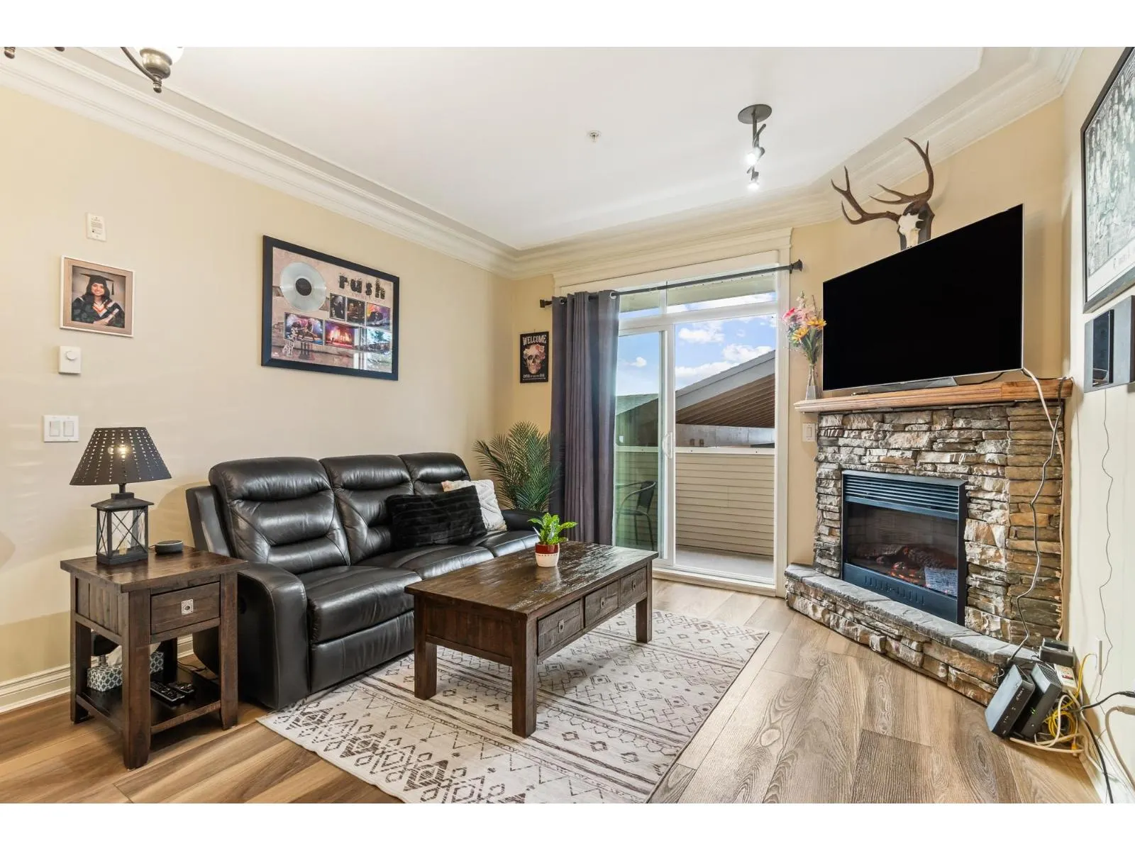 222 32729 GARIBALDI DRIVE