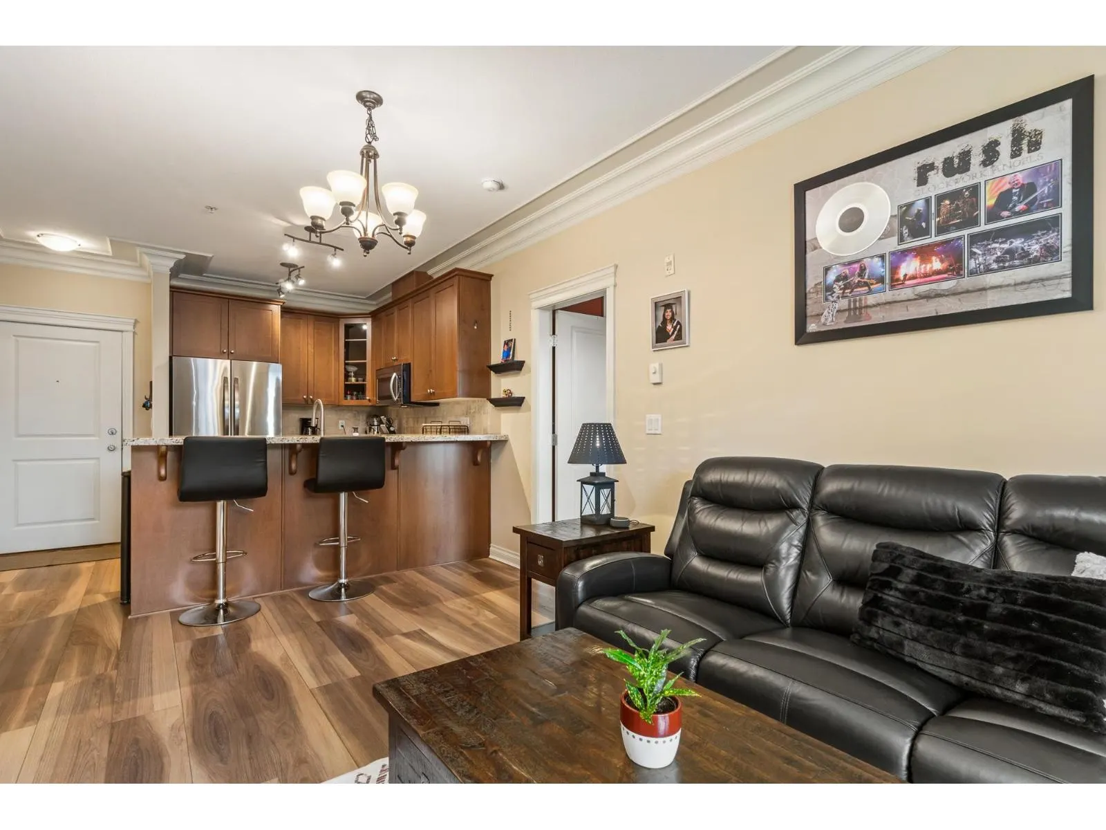 222 32729 GARIBALDI DRIVE