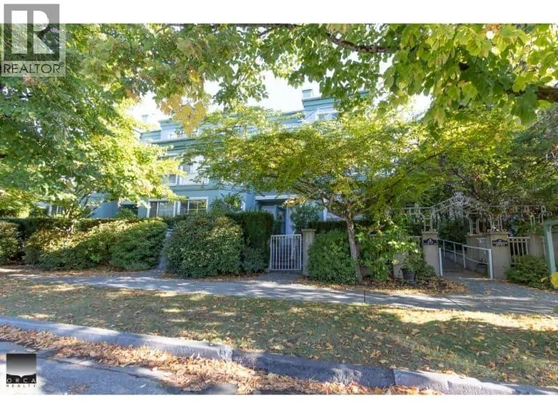 301 250 4TH STREET WEST STREET