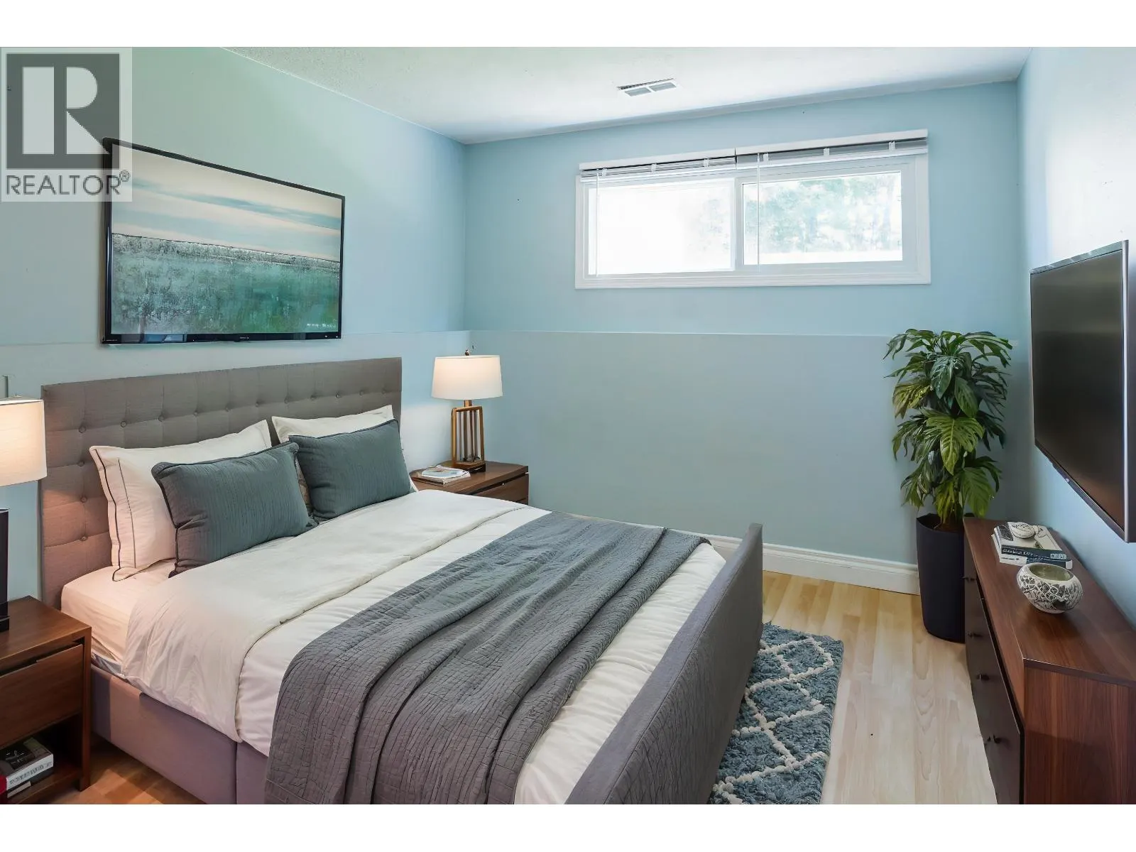 7010 GUELPH CRESCENT