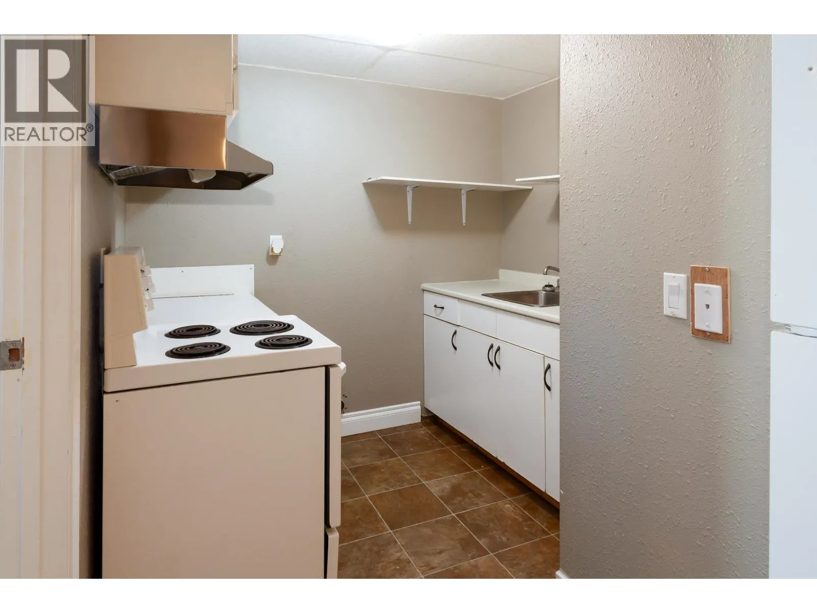 7010 GUELPH CRESCENT