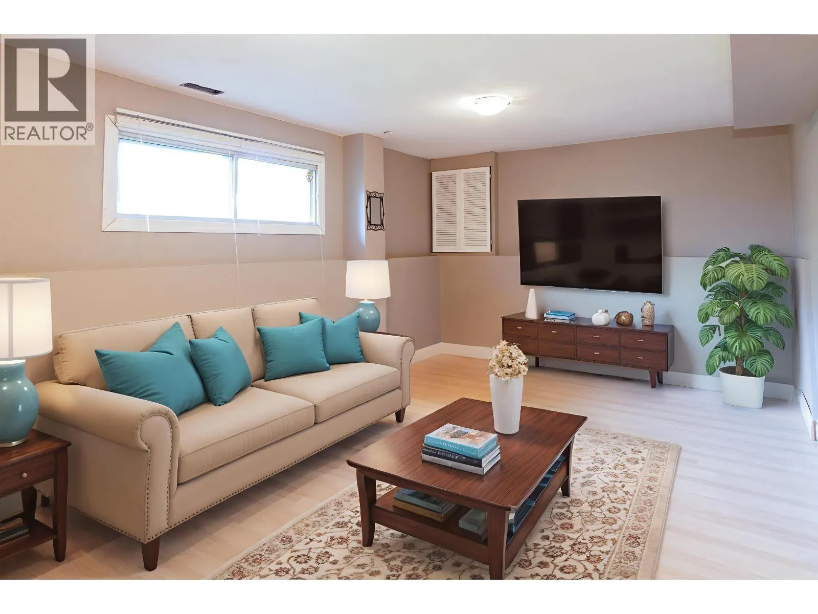 7010 GUELPH CRESCENT