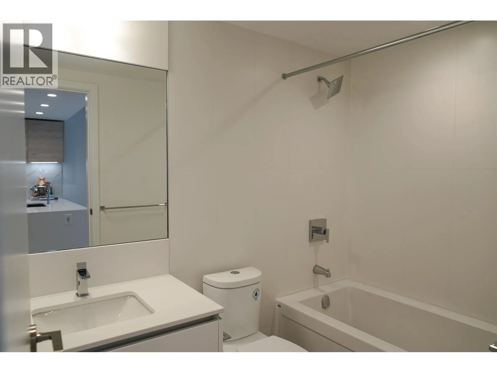28XX 2085 SKYLINE COURT