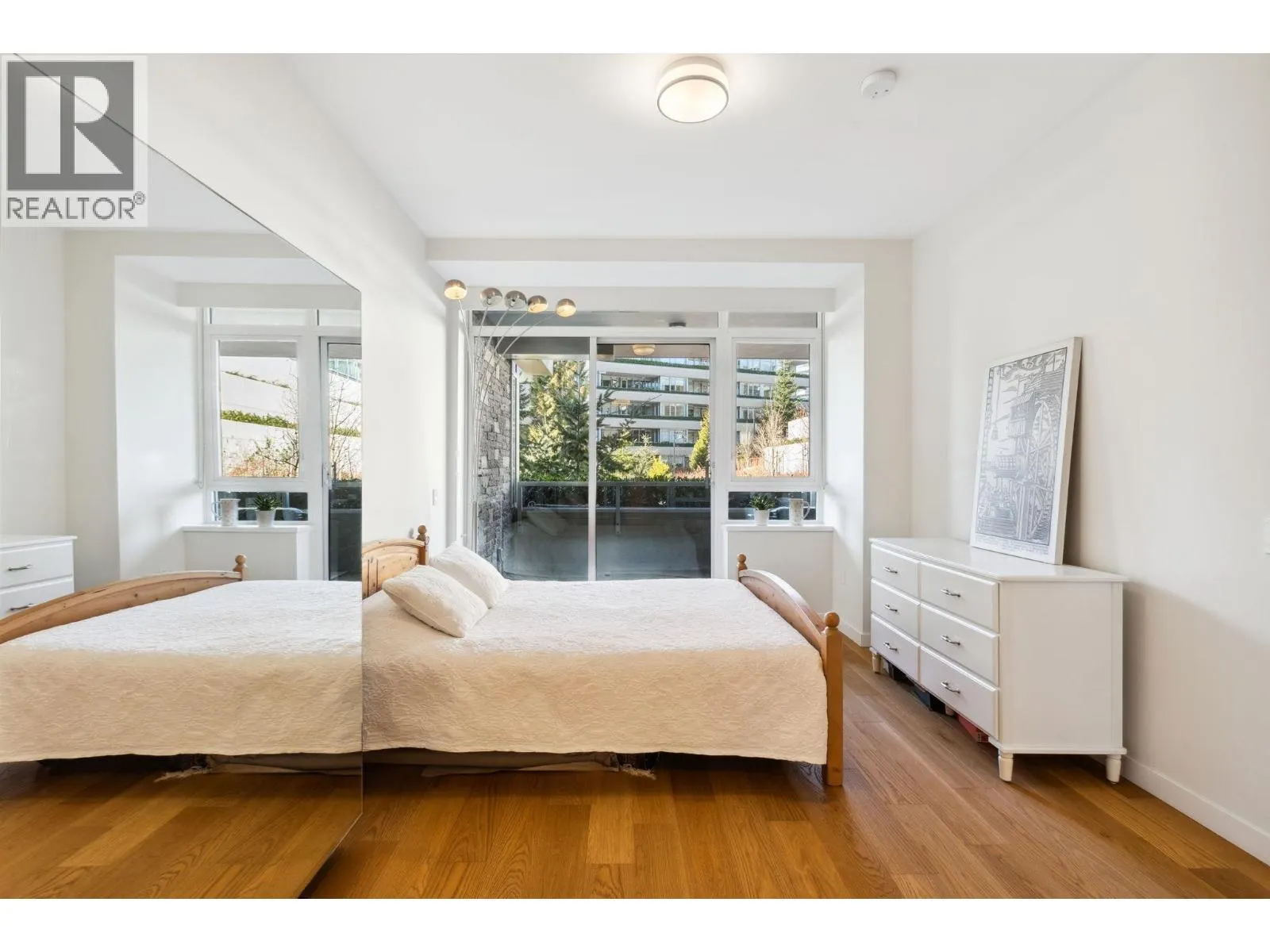 204 788 ARTHUR ERICKSON PLACE