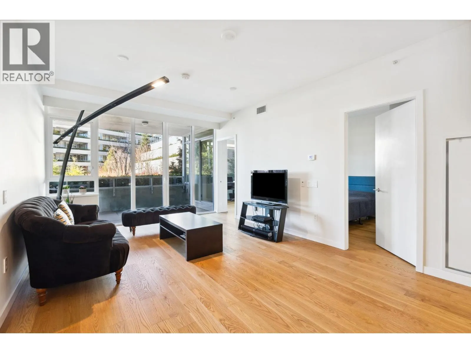 204 788 ARTHUR ERICKSON PLACE