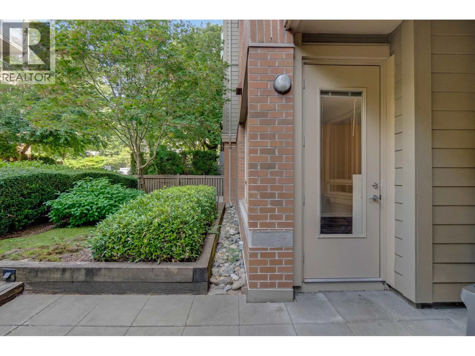 G10 119 W 22ND STREET