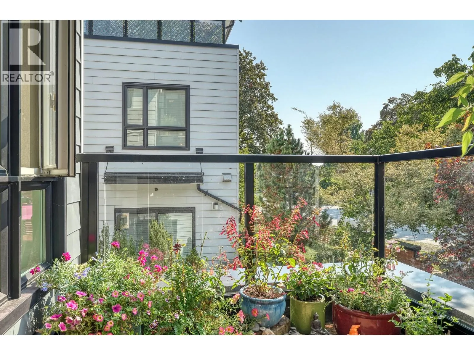5962 ST. GEORGE STREET