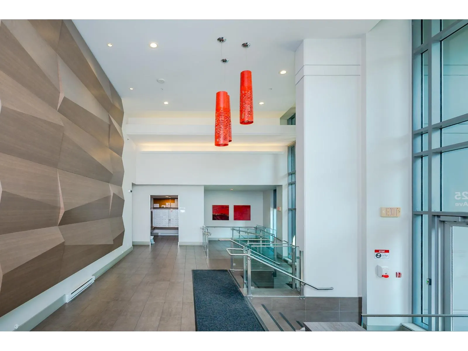 2903 13325 102A AVENUE