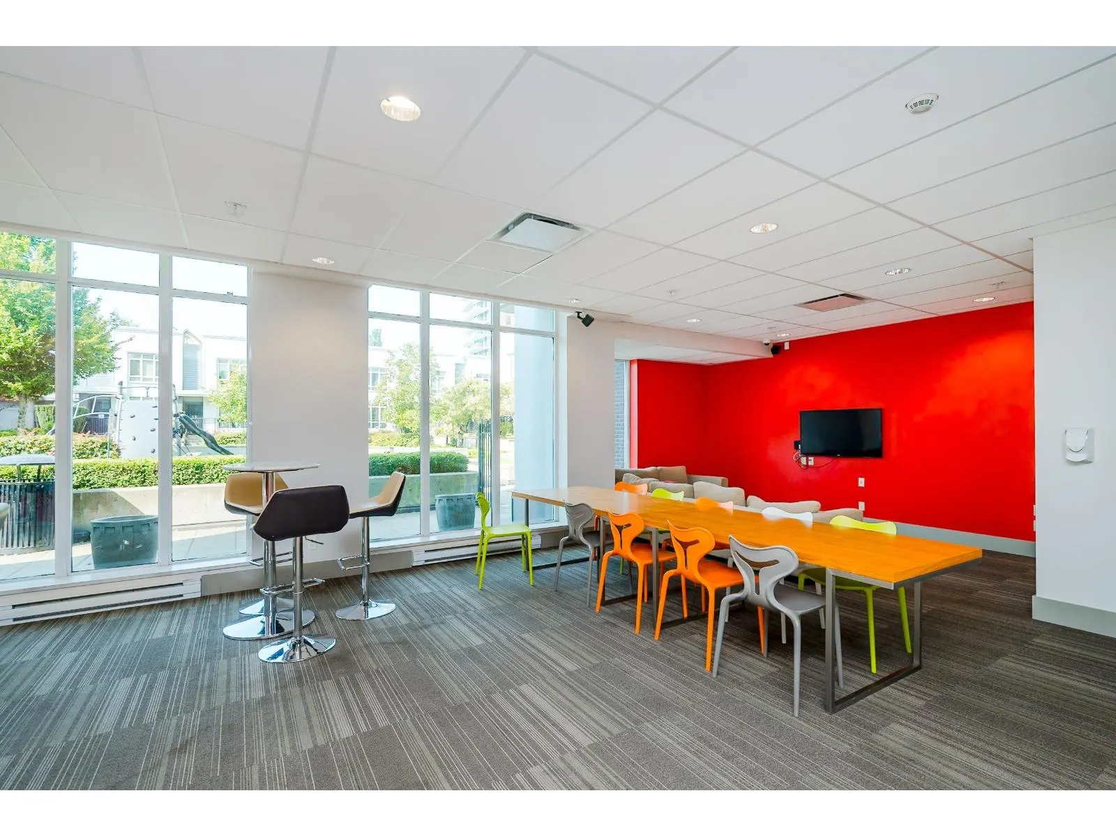 2903 13325 102A AVENUE