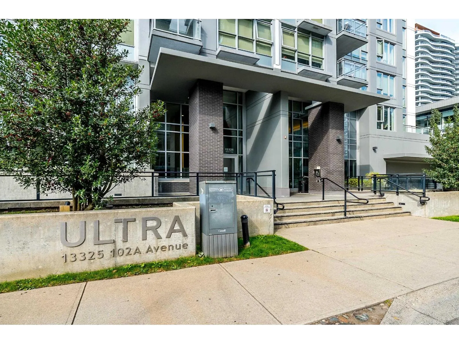 2903 13325 102A AVENUE