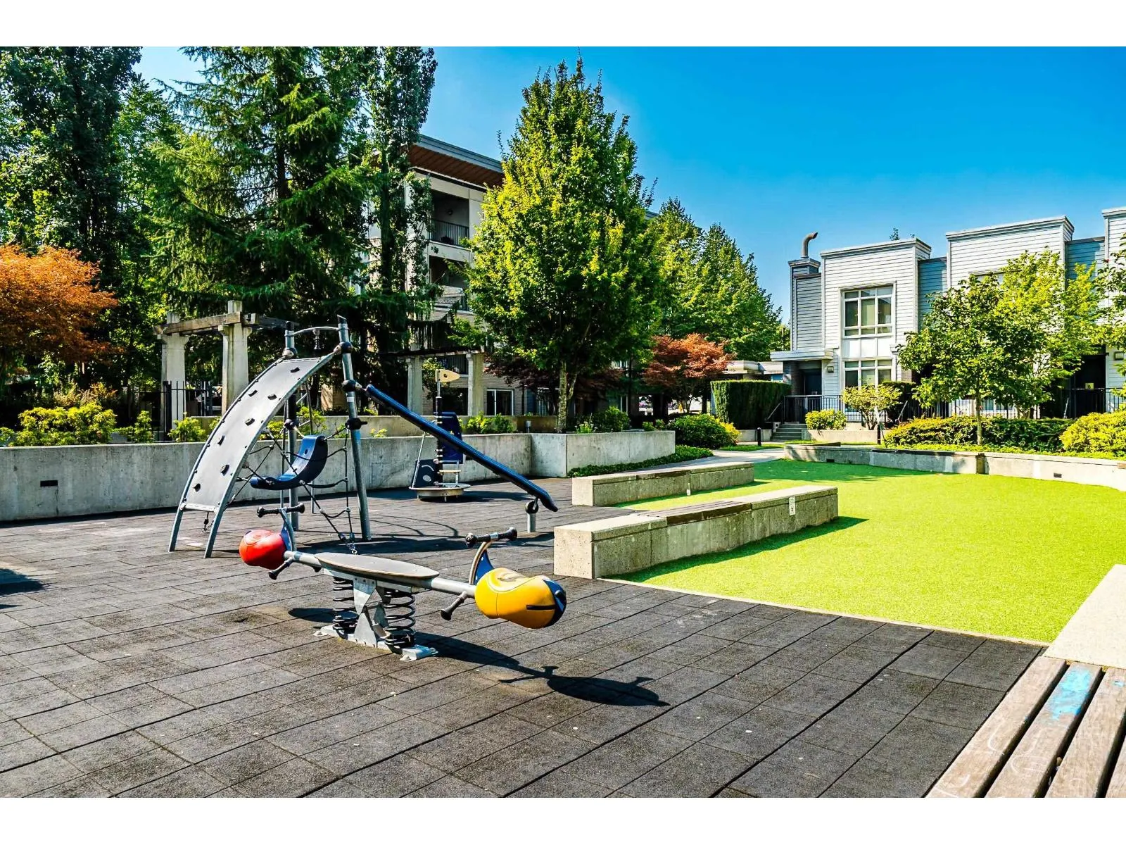 2903 13325 102A AVENUE
