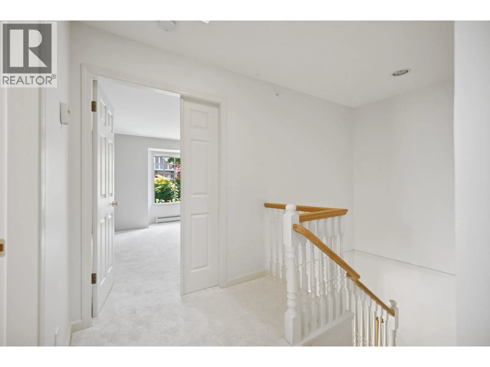 43 5880 HAMPTON PLACE