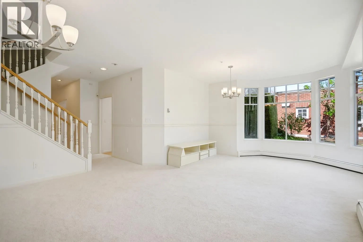 43 5880 HAMPTON PLACE