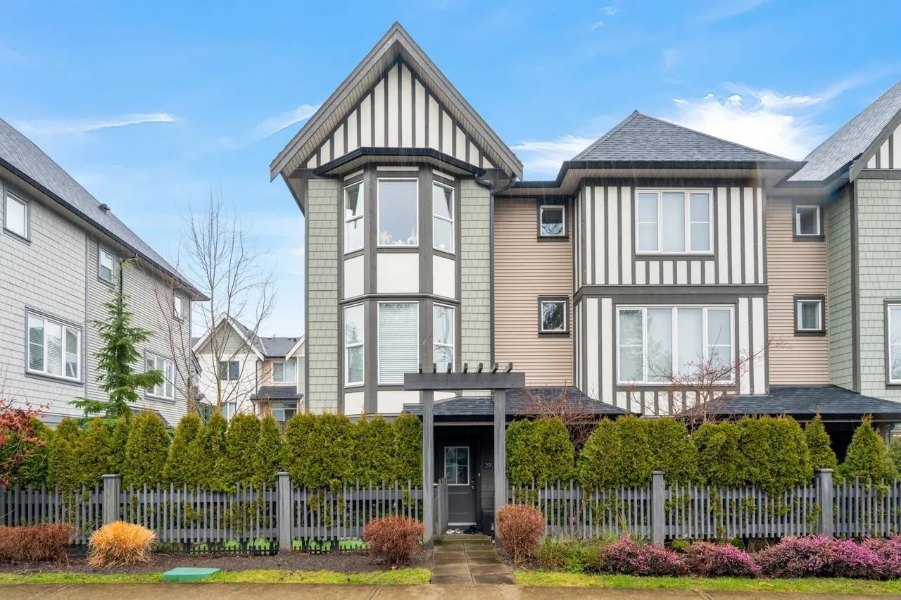 29 8050 204 STREET