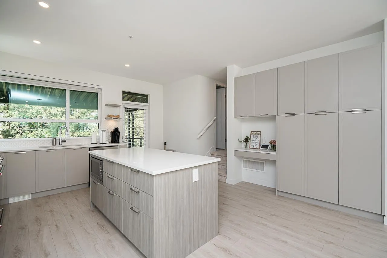 30 20150 81 AVENUE