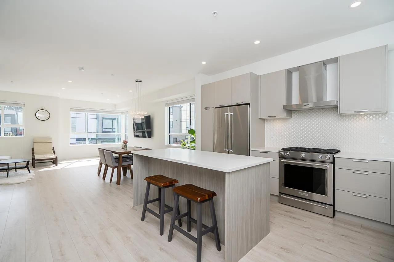 30 20150 81 AVENUE