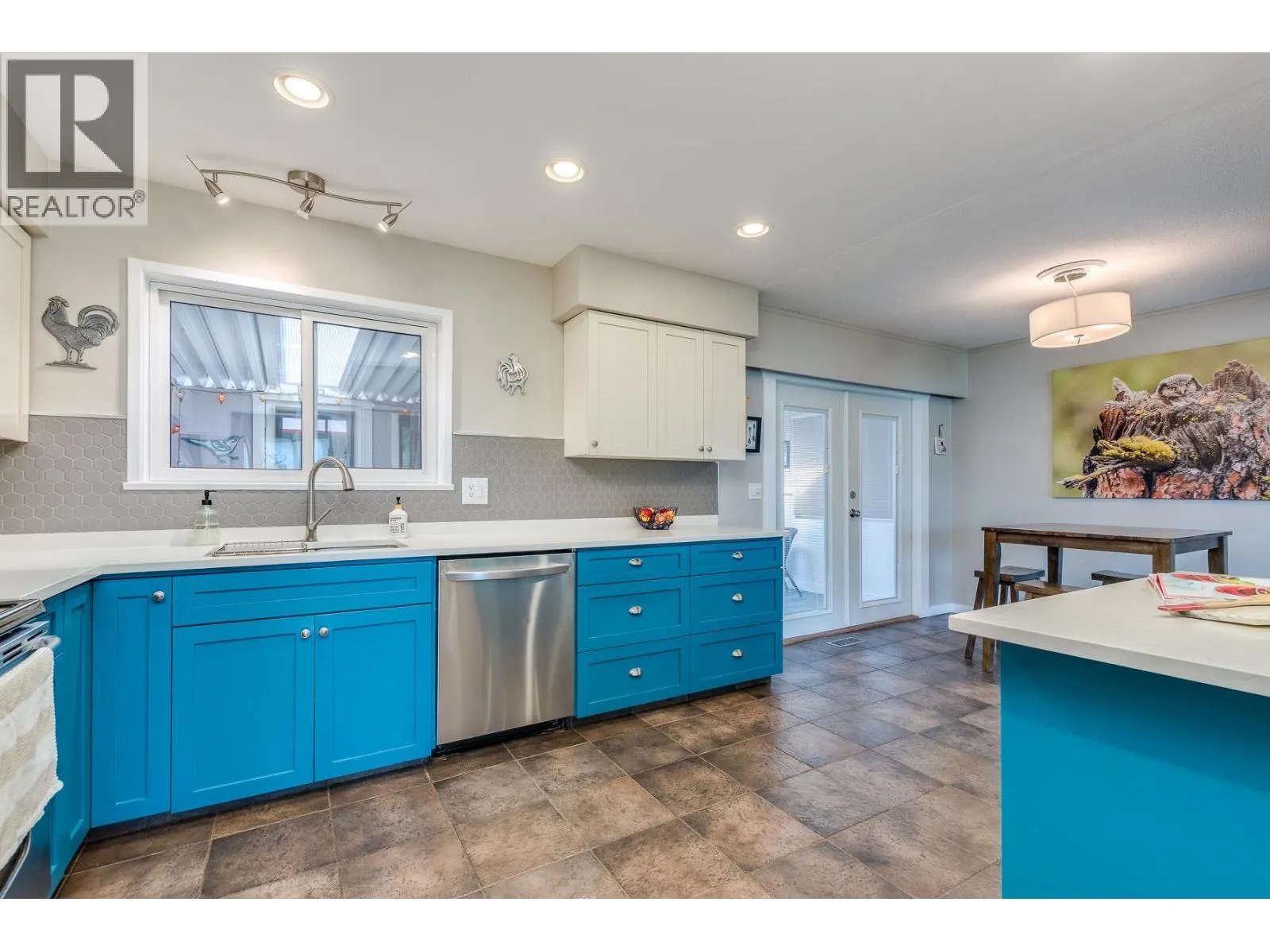 2116 AUDREY DRIVE