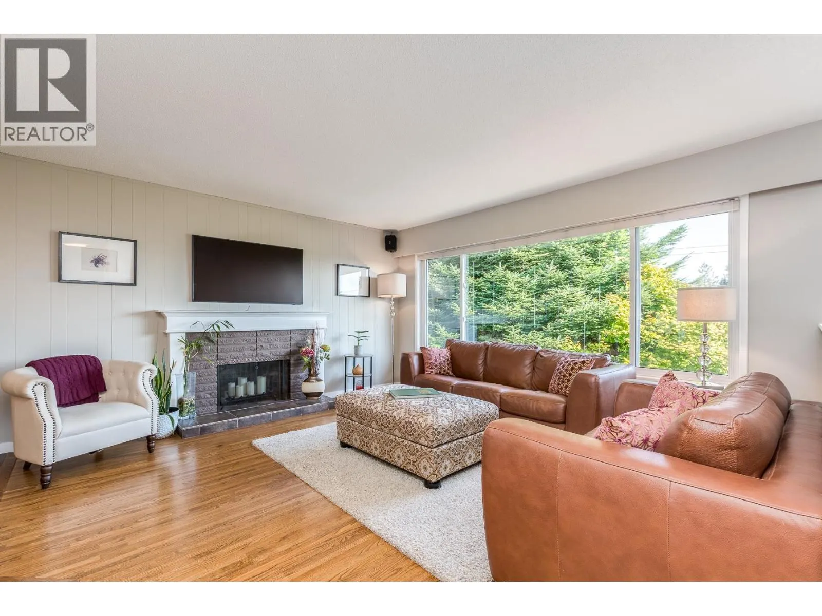 2116 AUDREY DRIVE