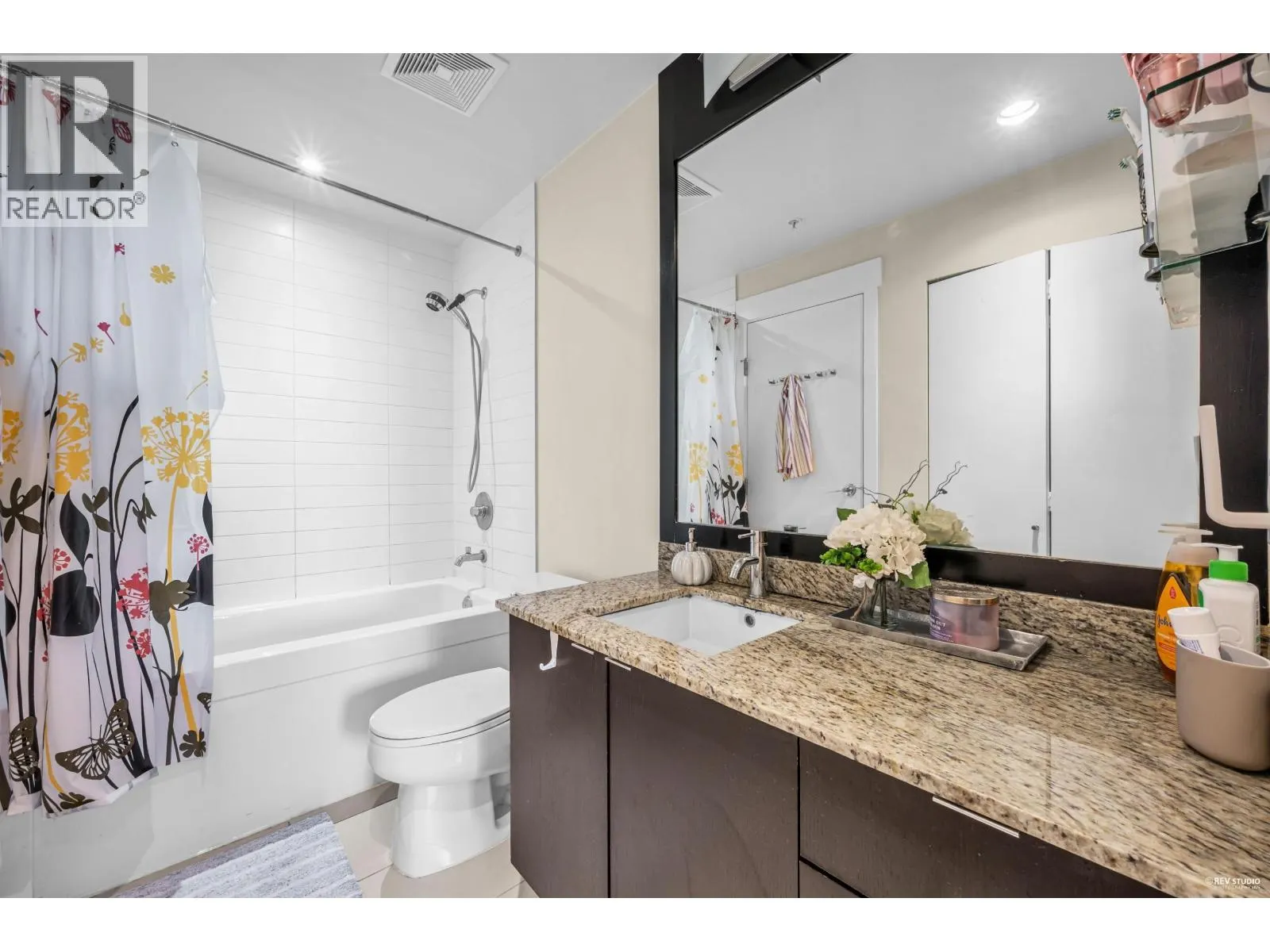 1606 7088 18TH AVENUE