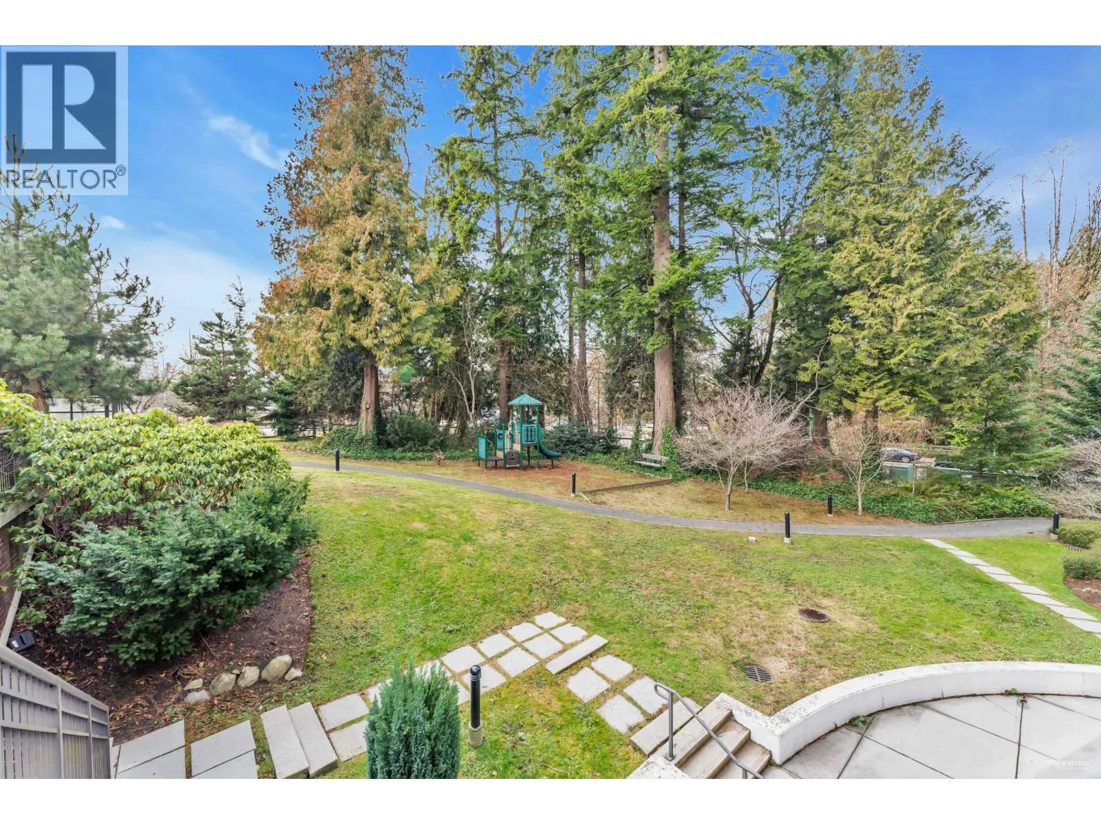 1606 7088 18TH AVENUE