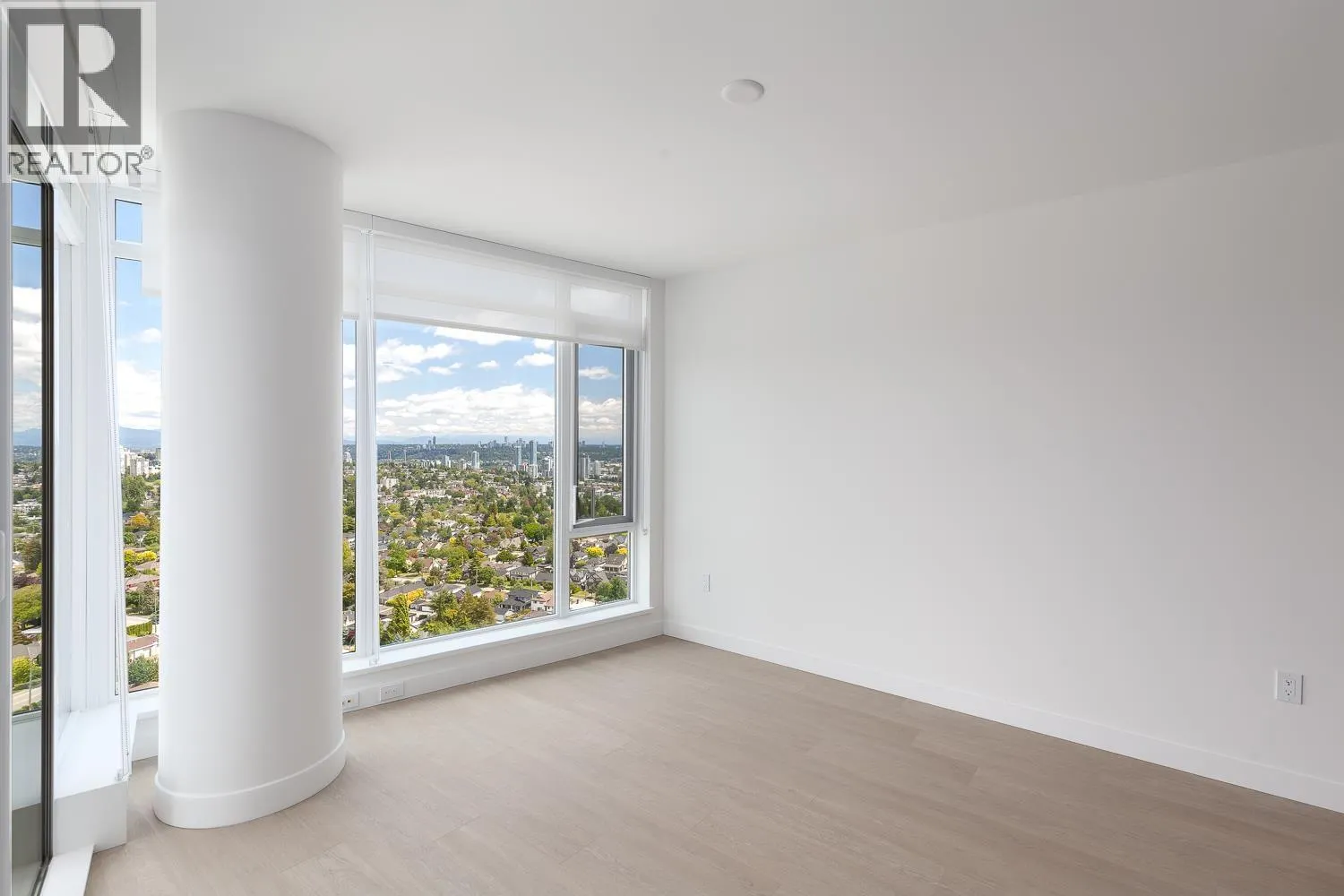 2507 7769 PARK CRESCENT