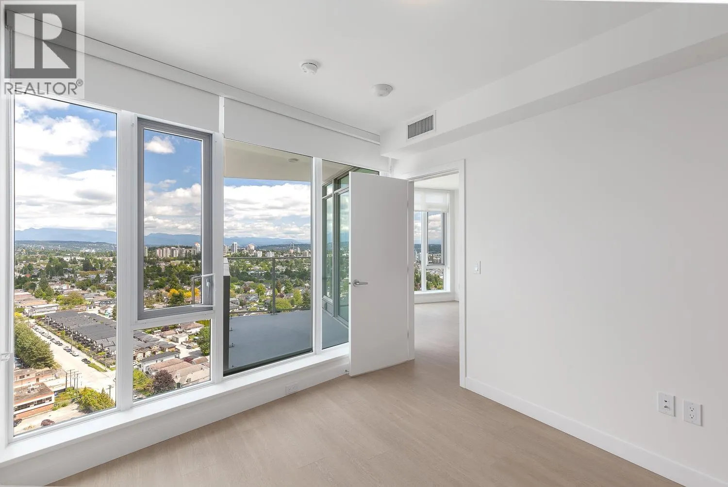 2507 7769 PARK CRESCENT
