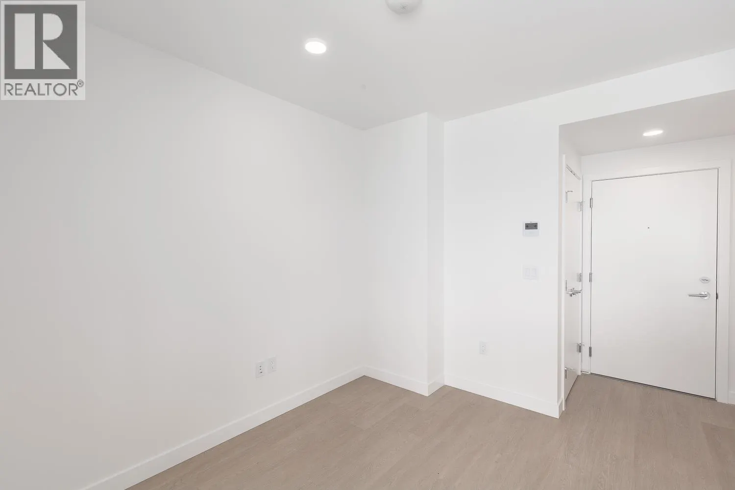 2507 7769 PARK CRESCENT