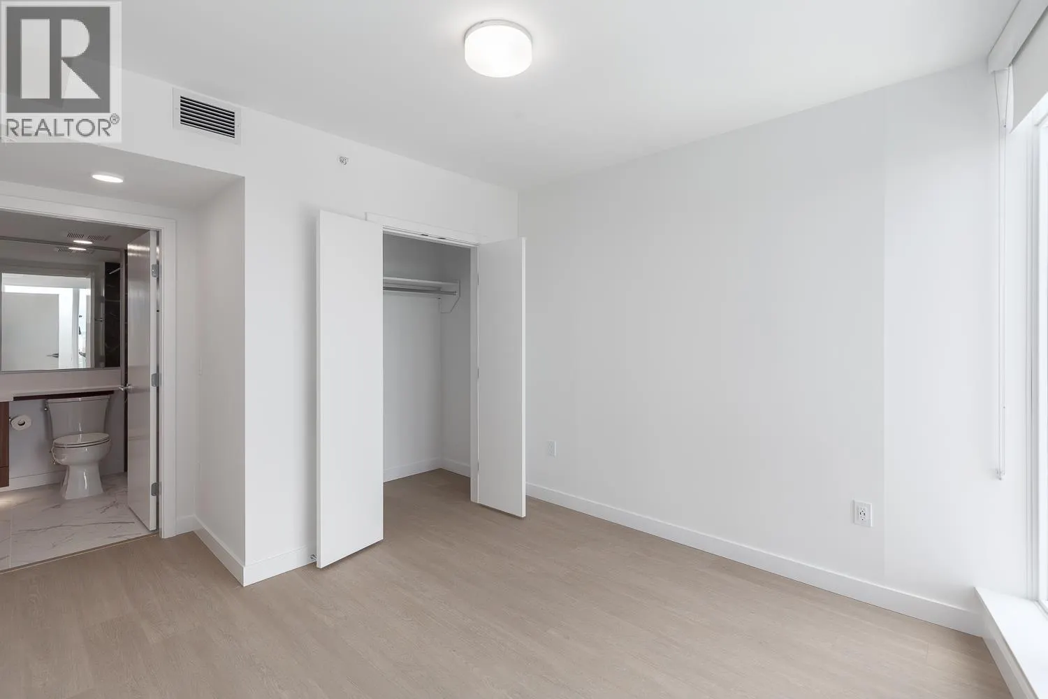 2507 7769 PARK CRESCENT