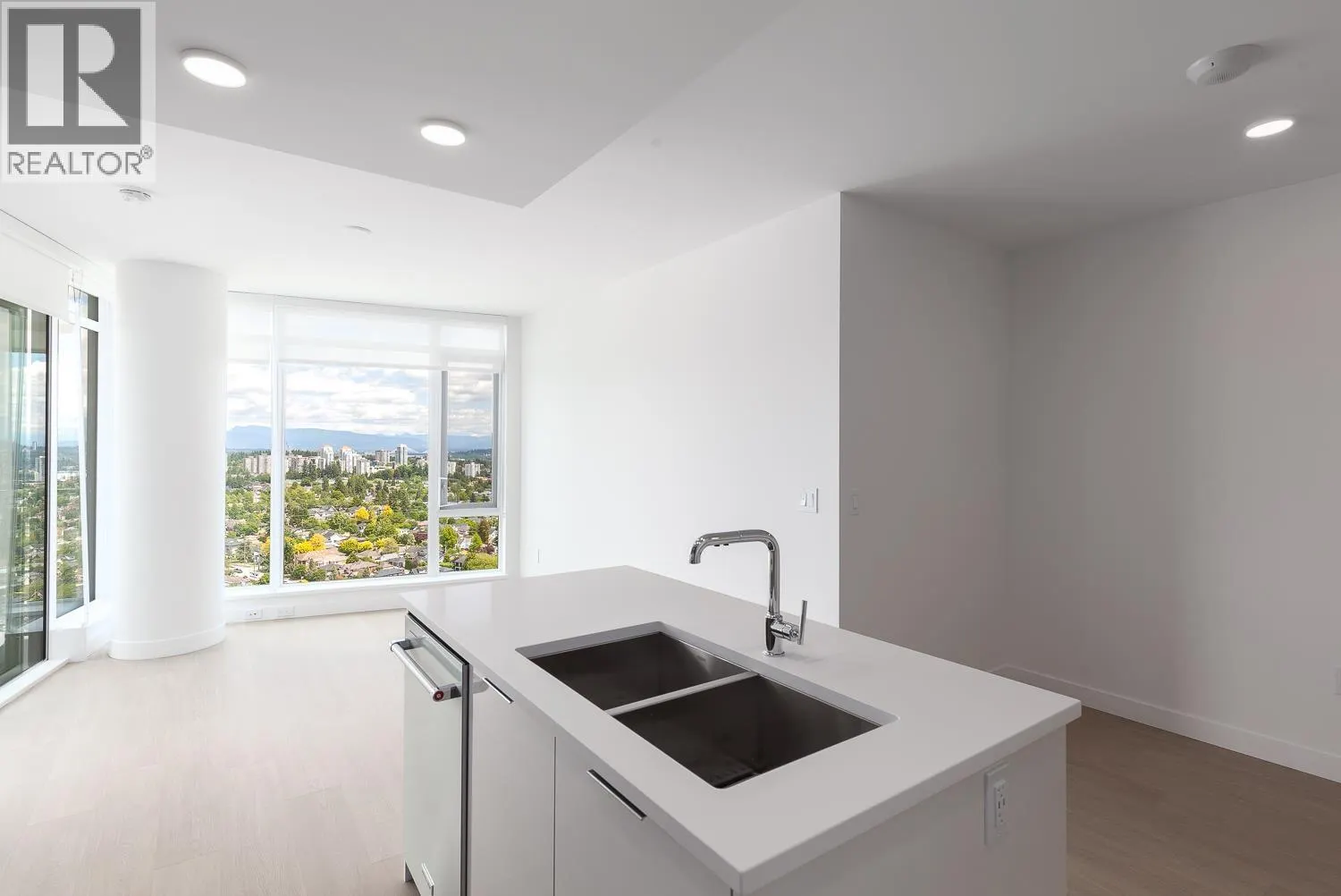 2507 7769 PARK CRESCENT