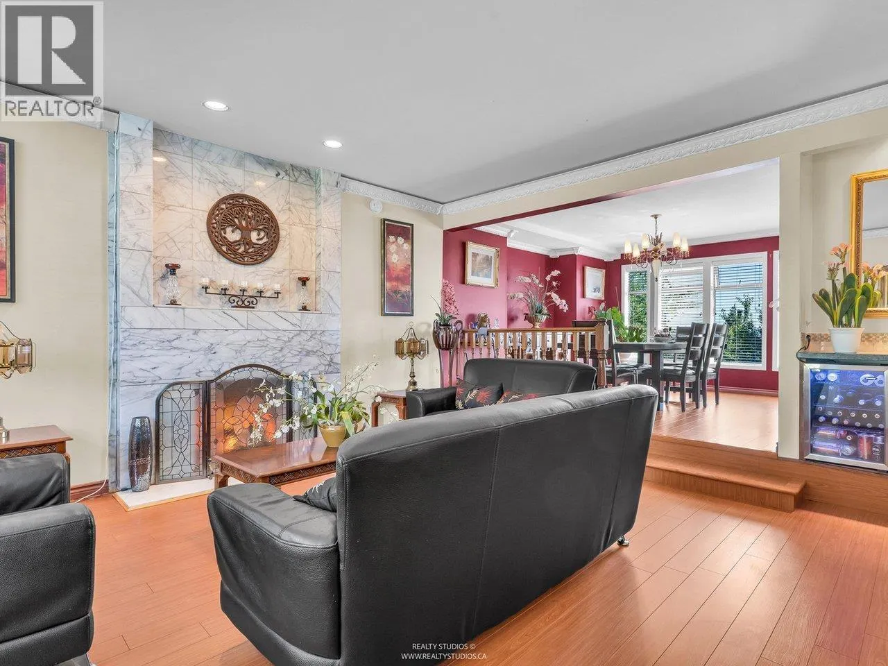 1028 DANSEY AVENUE