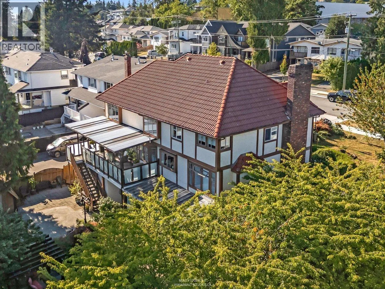 1028 DANSEY AVENUE