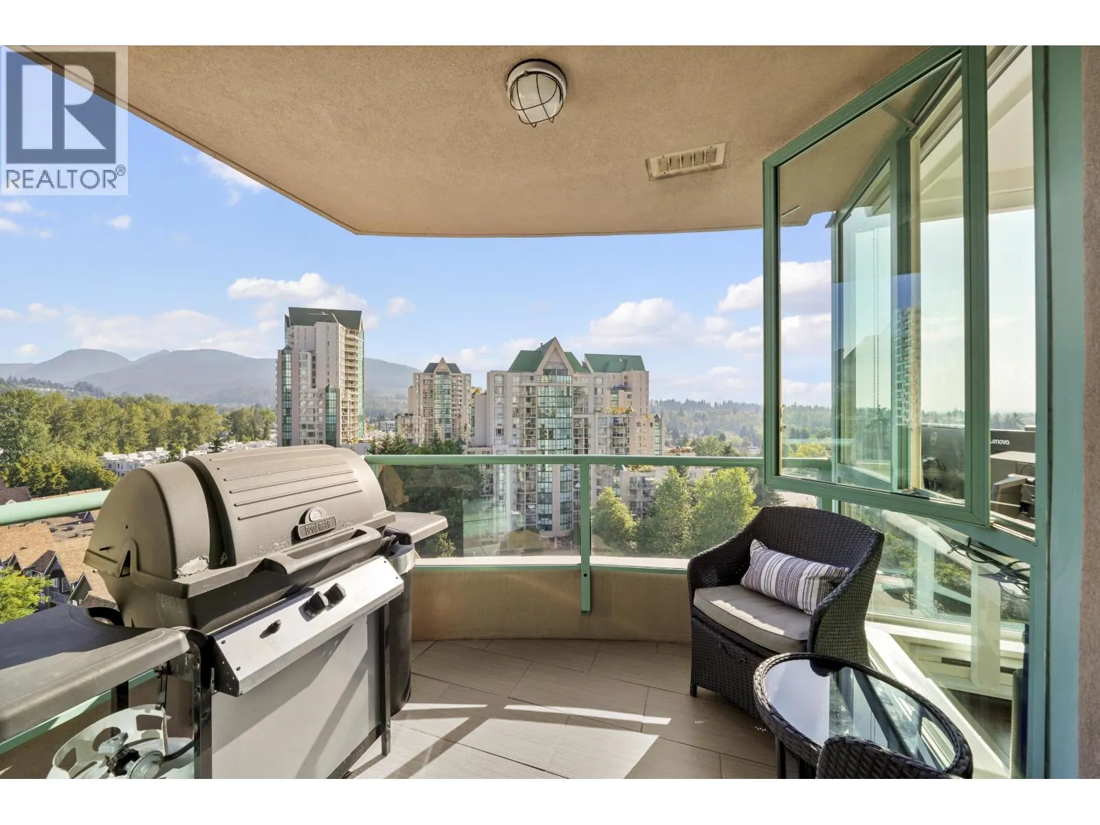 1405 3071 GLEN DRIVE