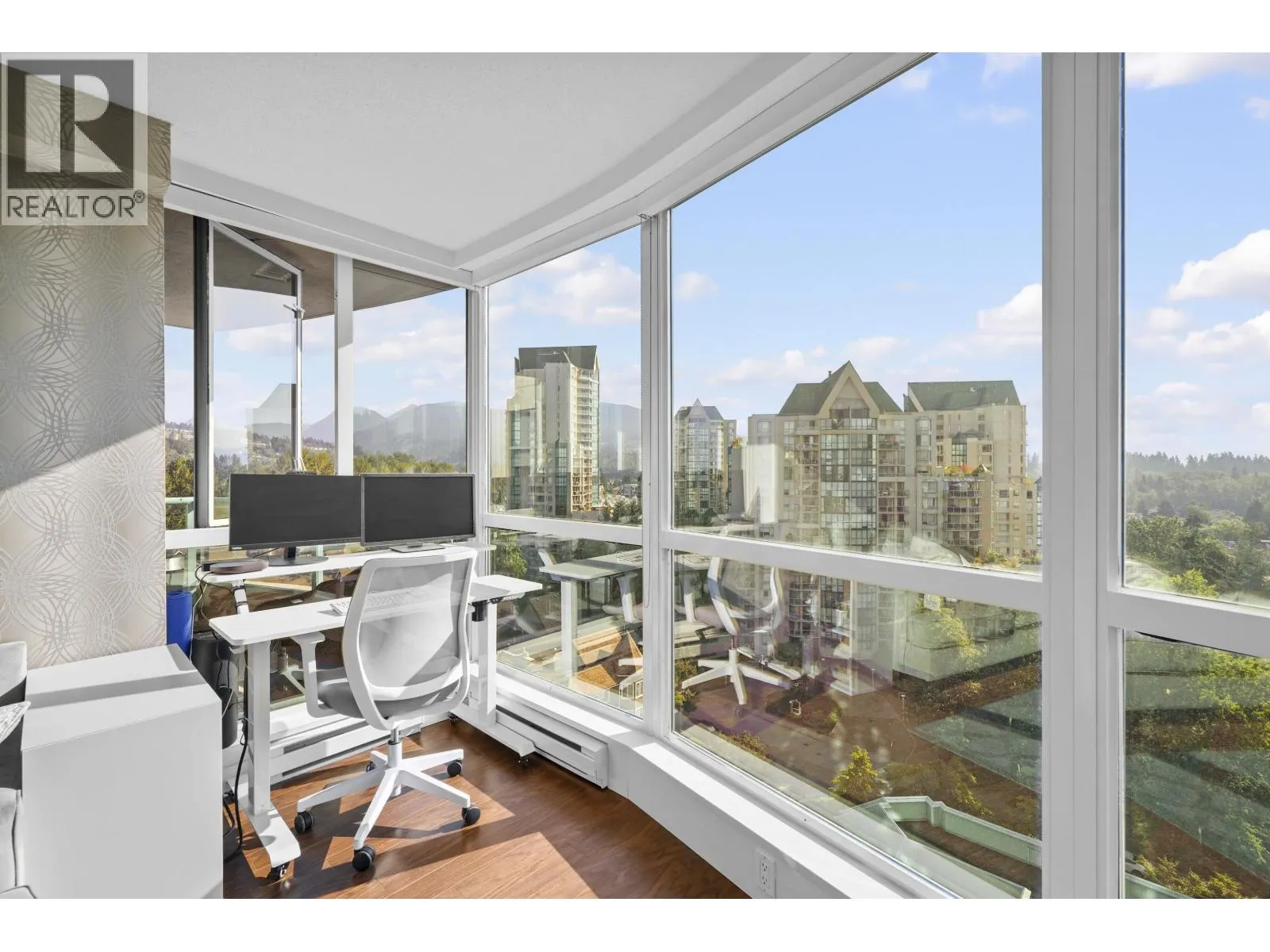 1405 3071 GLEN DRIVE