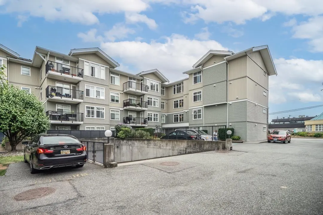 303 33255 OLD YALE ROAD