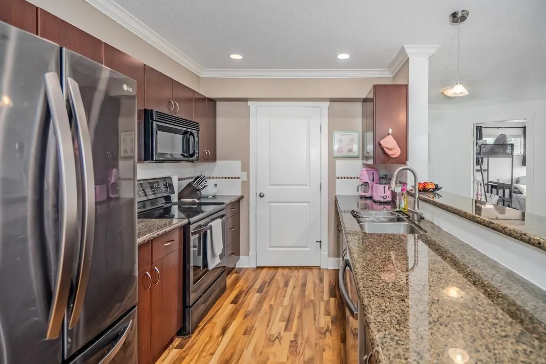 303 33255 OLD YALE ROAD