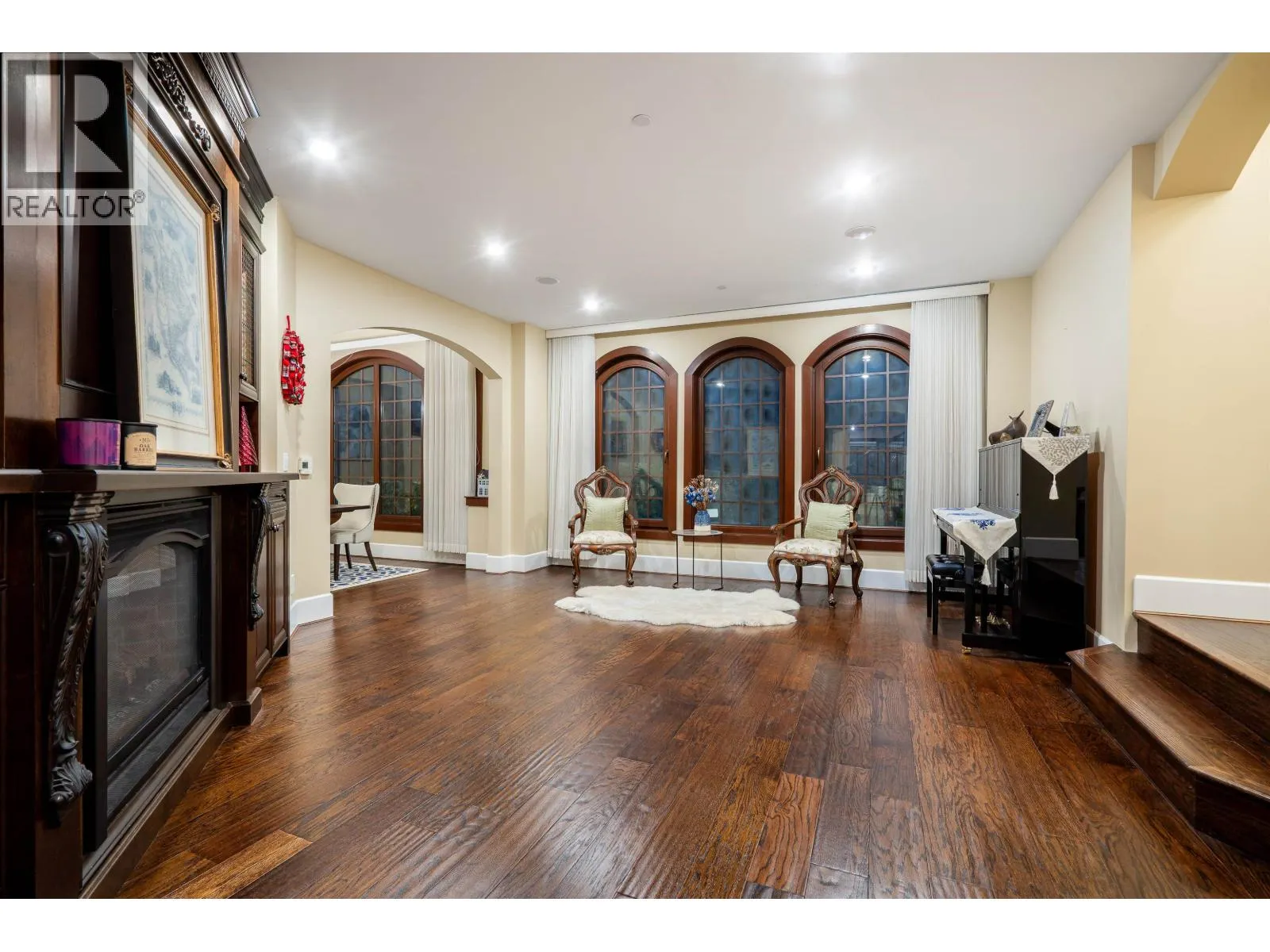 2336 KADLEC COURT