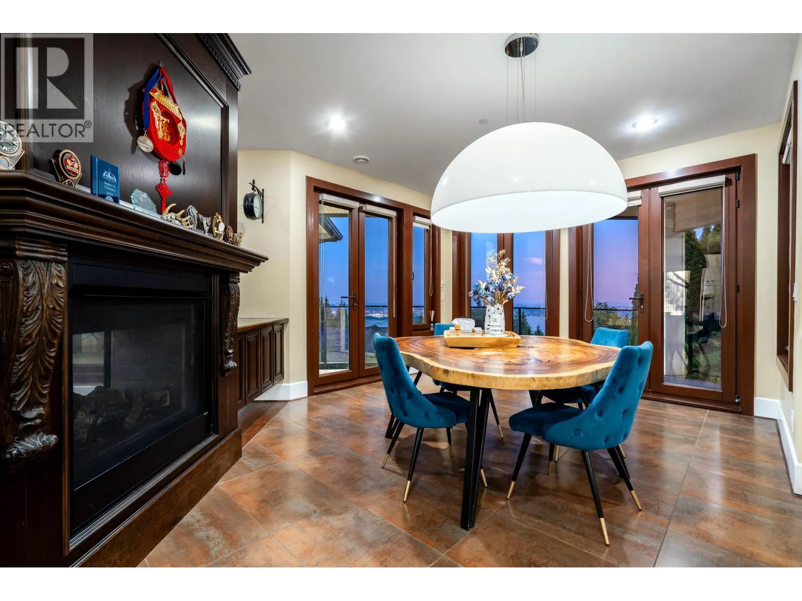 2336 KADLEC COURT