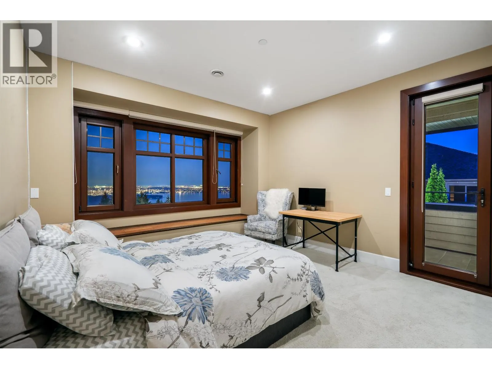 2336 KADLEC COURT