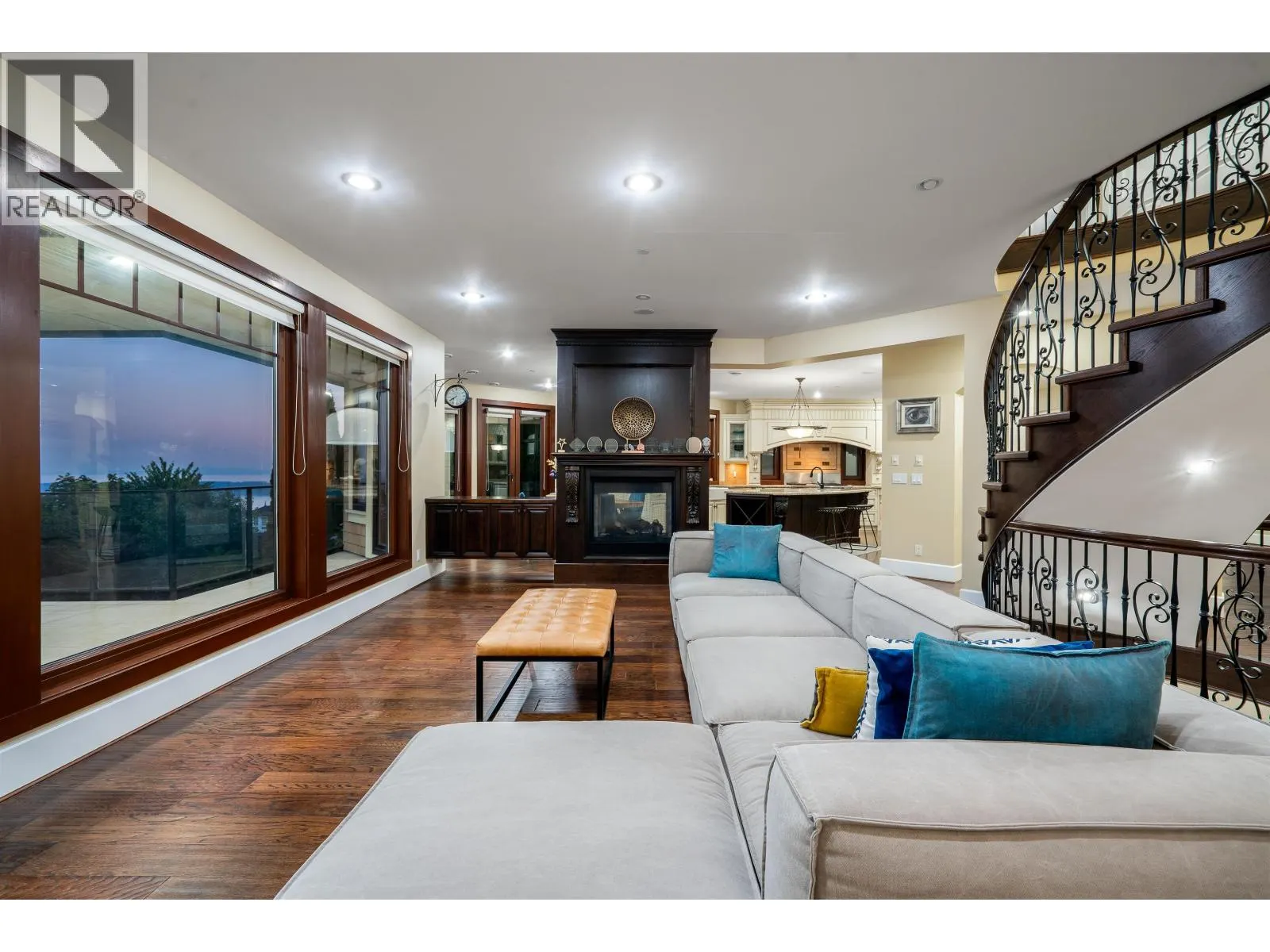 2336 KADLEC COURT