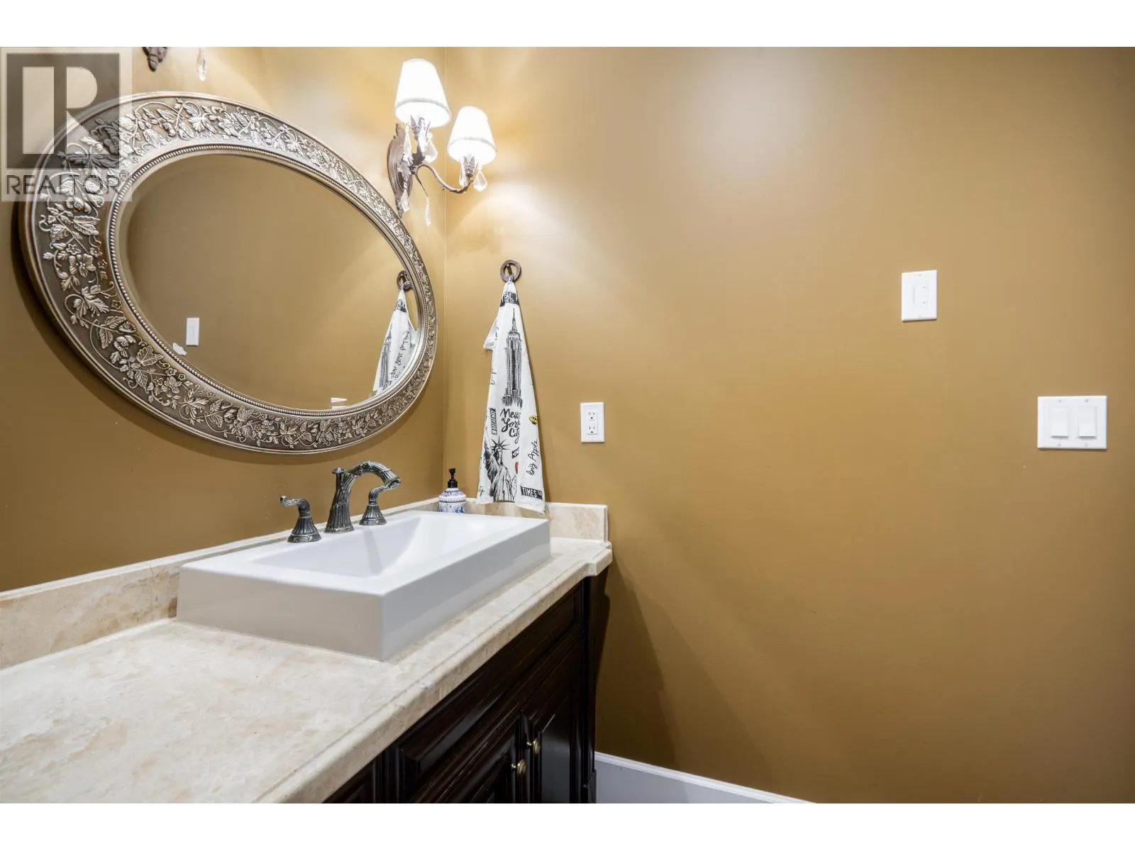 2336 KADLEC COURT