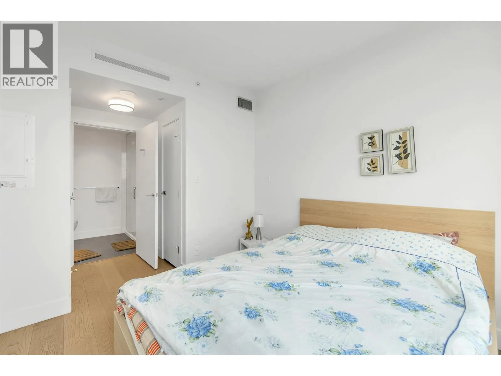 1702 1632 LIONS GATE LANE