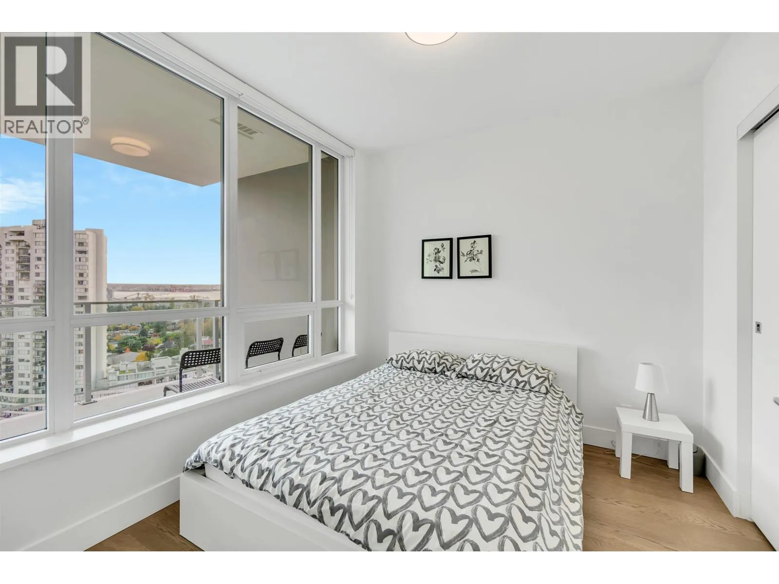 1702 1632 LIONS GATE LANE