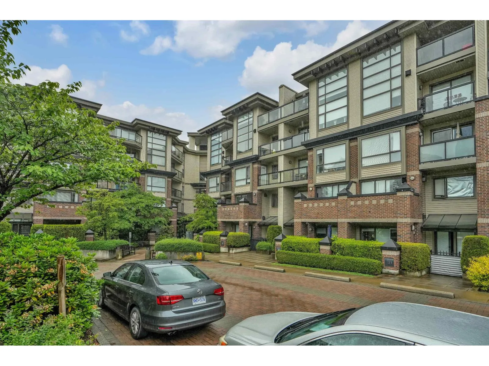 113 10866 CITY PARKWAY