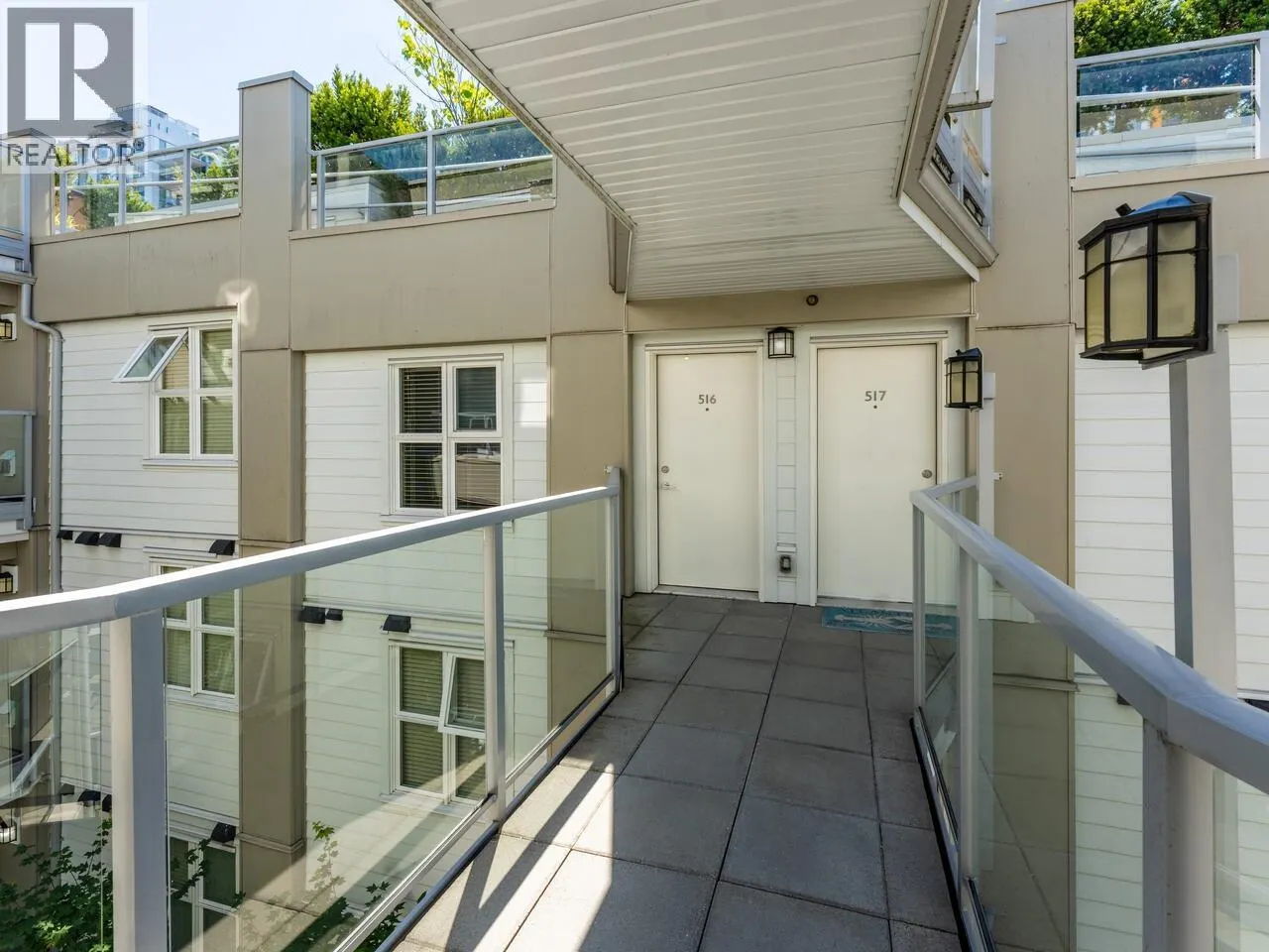 516 388 KOOTENAY STREET