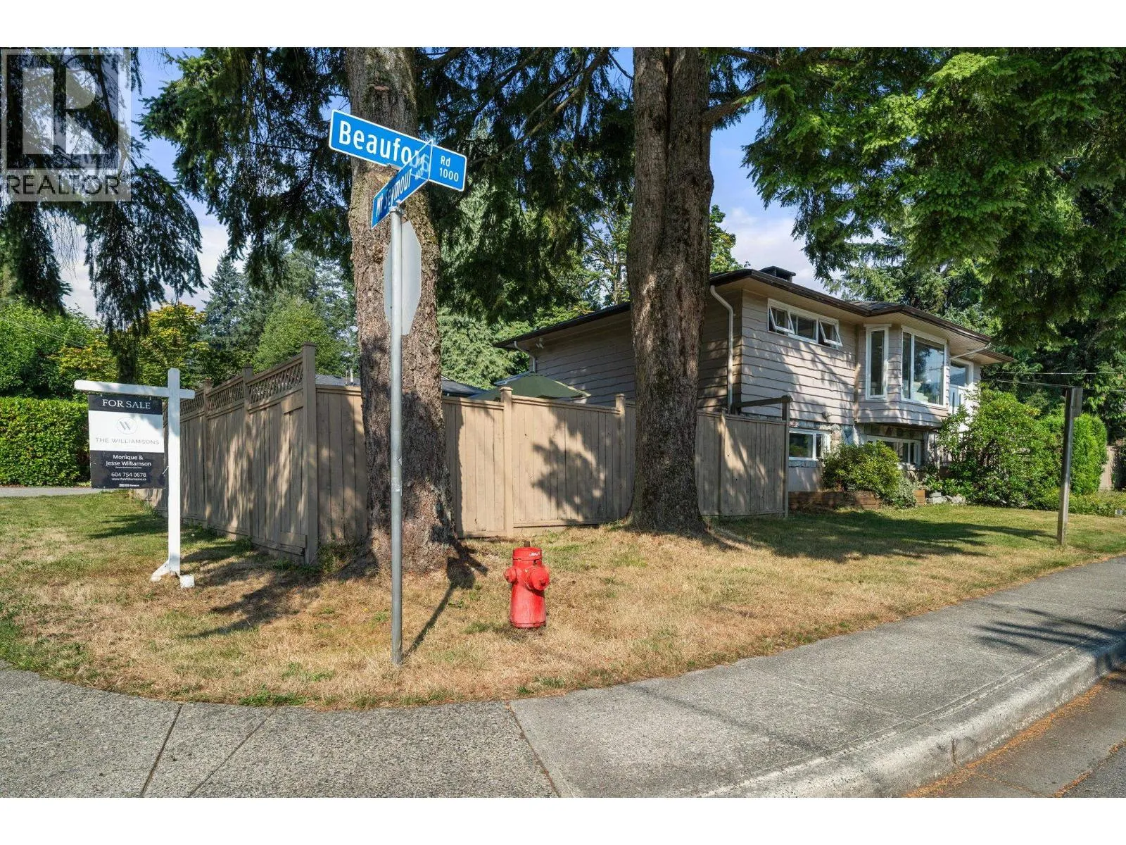 1025 BEAUFORT ROAD
